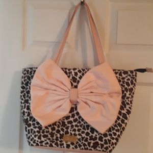 Shoulder bag